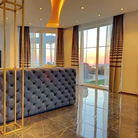Sea View With Jacuzzi, 4 Bedrooms In - Dolcevita * אלאניה