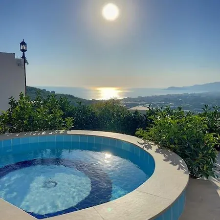 Sea View With Jacuzzi, 4 Bedrooms In - Dolcevita * אלאניה